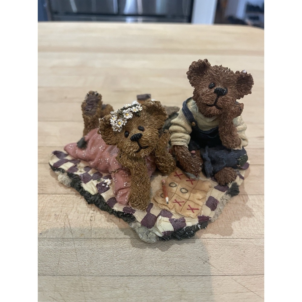 Boyds Bears & Friends Bearstone Patti & John Berriweather #02002-41 2001